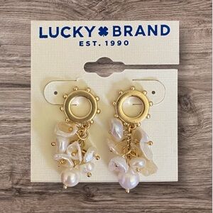 🌟HOST PICK🌟 NWT Lucky Brand Pearl Cluster Drop Earrings